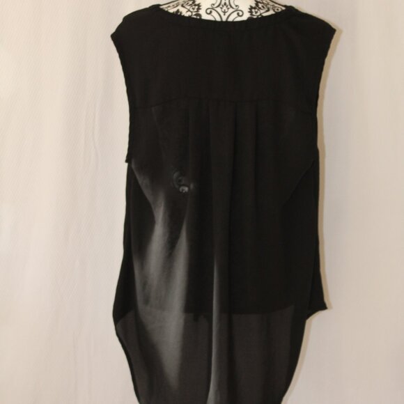 FALL SALETorrid Harper Georgette Black Sleeveless Pullover, 0 Large 12 Pre-Loved - Picture 9 of 11